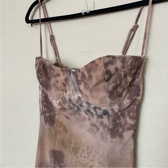 HOUSE OF CB L A-C 'Aiza' Cream‎ Floral Print Maxi Dress NWOT - Picture 8 of 14